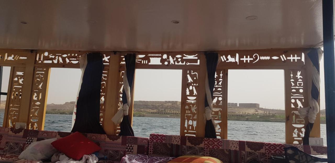 Nile Sunrise Felucca Boat Private Rental Luxor Buitenkant foto